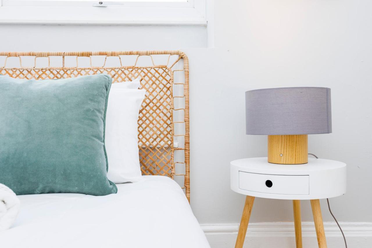 Welcomestay Colliers Wood Two Bed Apartment - Home Away From Home London Eksteriør billede